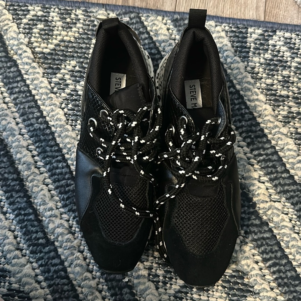 Steve Madden Cliff Sneakers